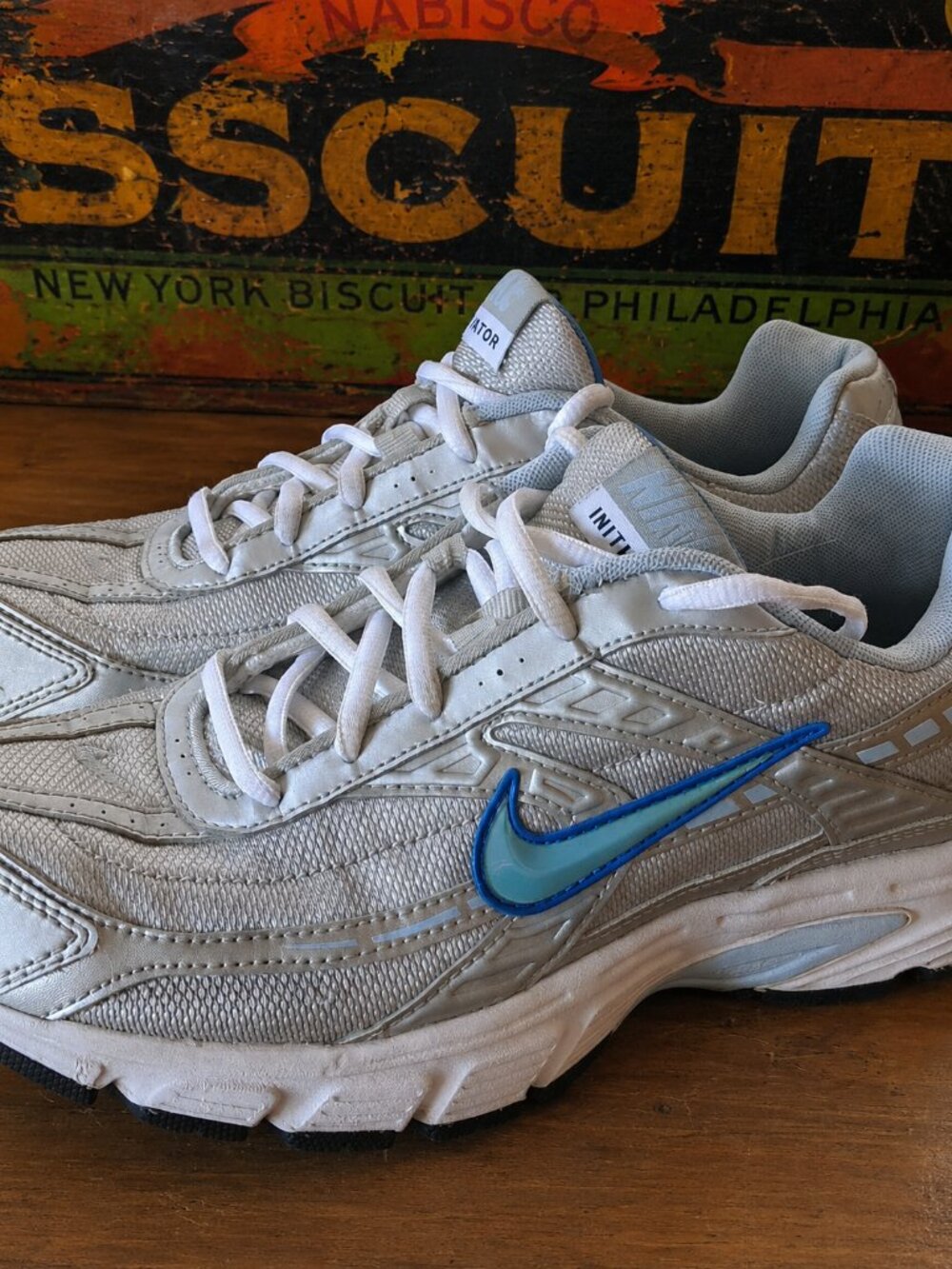 Nike Initiator Sneakers, Women's Size 9, Blue Gray Athletic Running Shoes 39405
